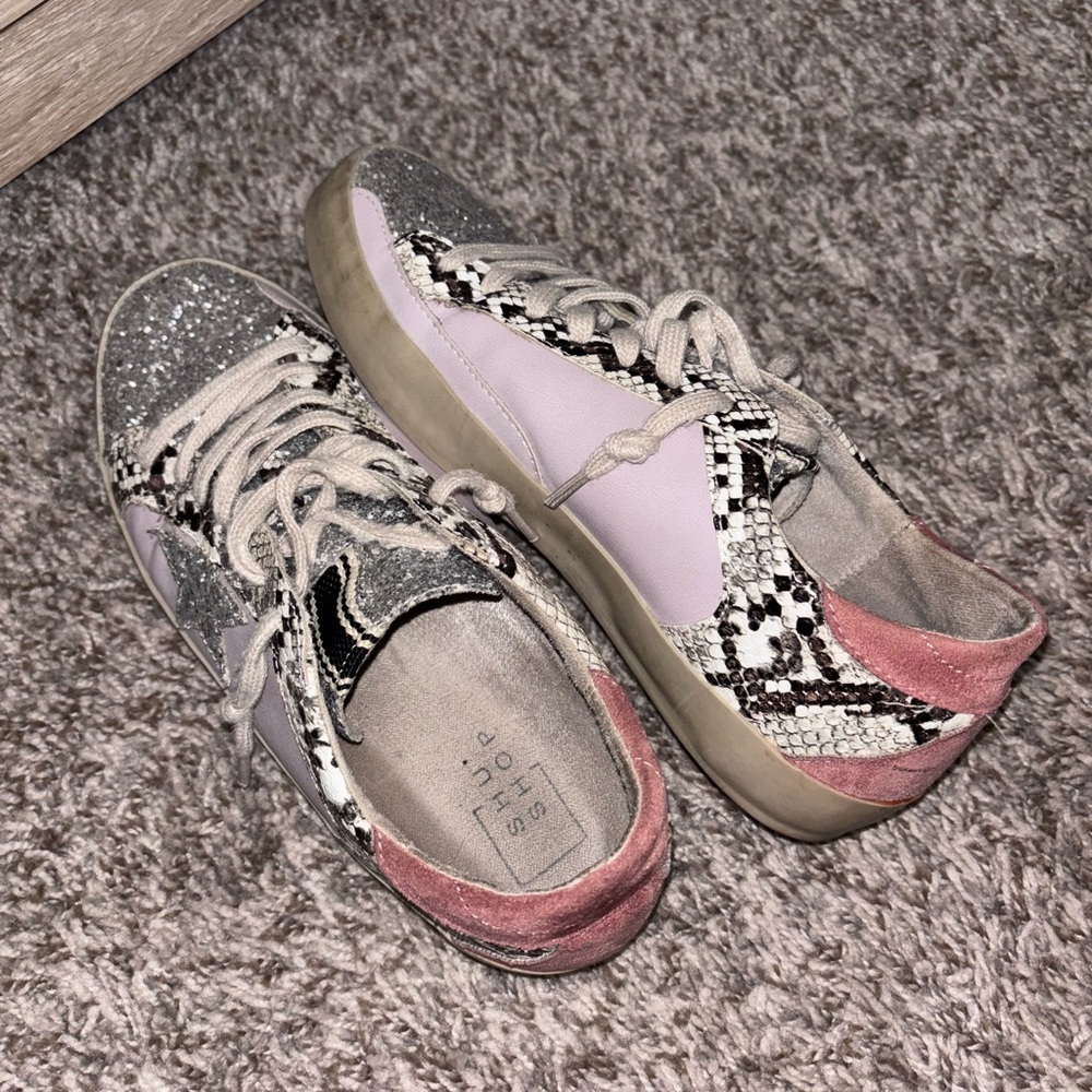 ShuShop Sneakers